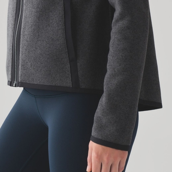 Lululemon Jacket Its Fleecing Cold Zip Up Heathered Grey & Black Women's 2 EUC - Picture 7 of 11